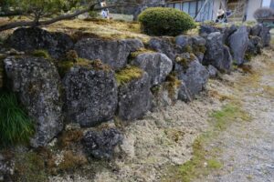 庭石処分・庭石撤去・庭石回収